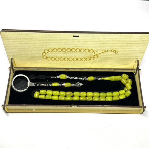 Ahşap Kutuda Anahtarlık Kombinli Kapsül Model Püsküllü 8-11mm Hareli Damarlı Sıkma Kehribar Tesbih