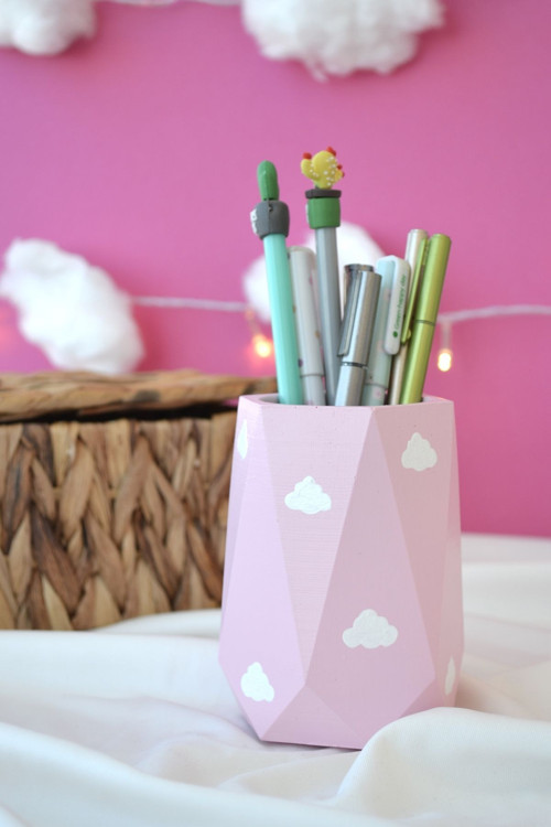 Bulutlu Pembe Organizer & Kalemlik & Diş Fırçalık (GEOMETRİK)