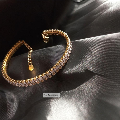 Kadın Gold Zirkon Taşlı Baget Su Yolu Çelik Bileklik