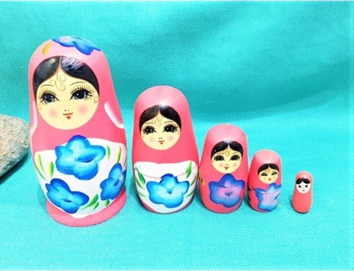 Iç Içe Geçen Ahşap Pembe Matruşka Sevgiliye Özel Günlere Hediye Dekoratif Süpriz