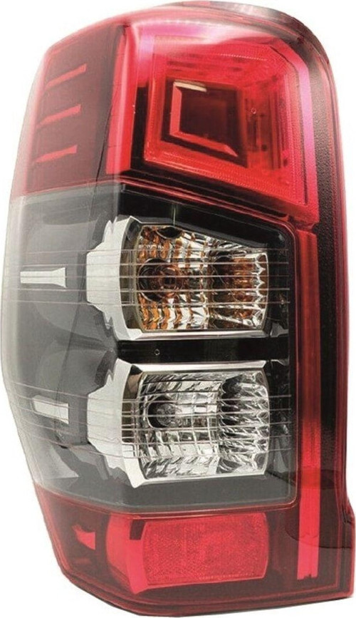Mitsubishi L200 Stop Lambası Sol Ledsiz Duylu 2019-2021