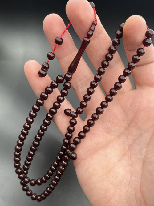 Sıkma Kehribar Tesbih Bordo 6x6mm Küre Model 99 Tane Sistem Püskül 40cm S10200.270124
