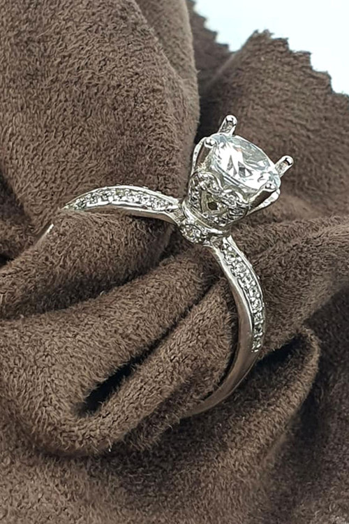 Swarovski Taşlı Gümüş Kalp Detayli Tek Taş Yüzük