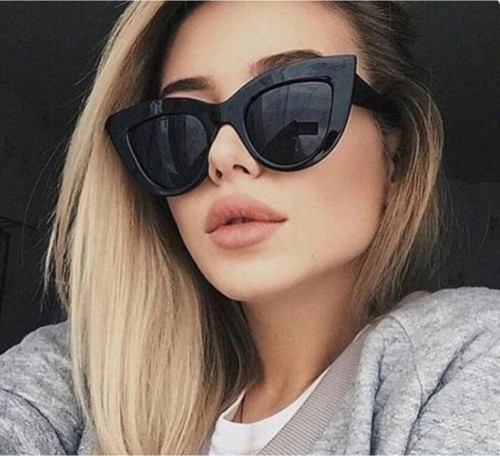 Kalın Çerçeveli Tasarım Cat Eye Kadın Güneş Gözlüğü Parlak Siyah