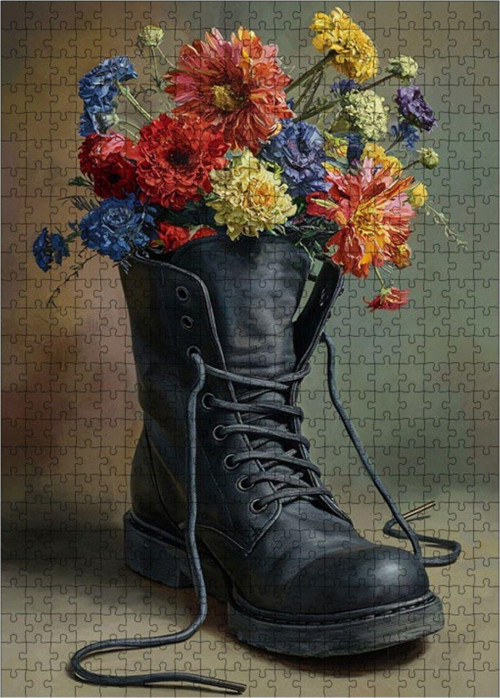 Ahşap Mdf Puzzle Yapboz Asker Botu İçinde Çiçek 500 Parça 50 x 70 cm