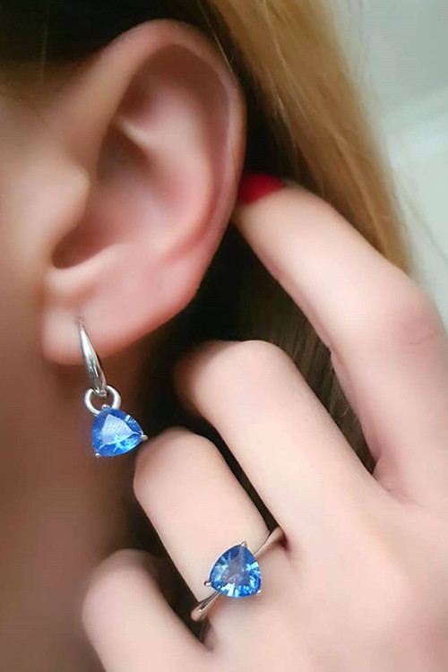 İtalyan tasarımı kristal kuvars taşlı gümüş lüks küpe yüzük takım