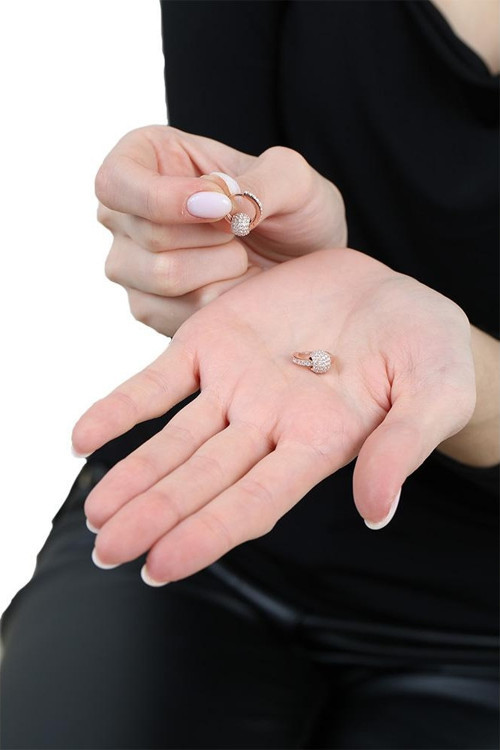 Beyaz Zirkon Taşlı Küre Top Sallantılı Rose Renk 925 Ayar Gümüş Kadın Küpe