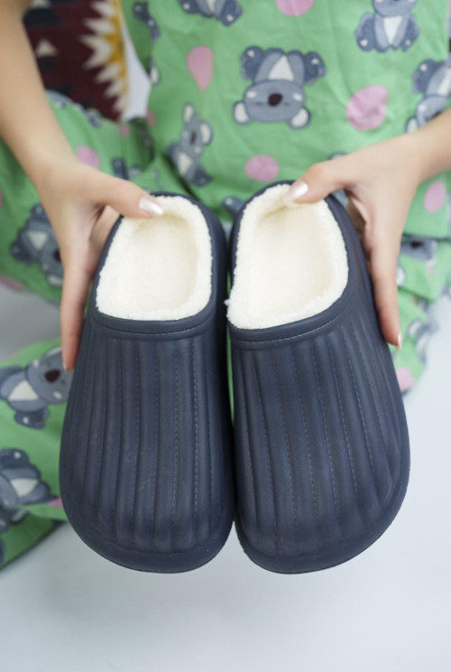 FLORA Kapalı İçi Yünlü Unisex Ev Terliği Kışlık Terlik Su Geçirmez