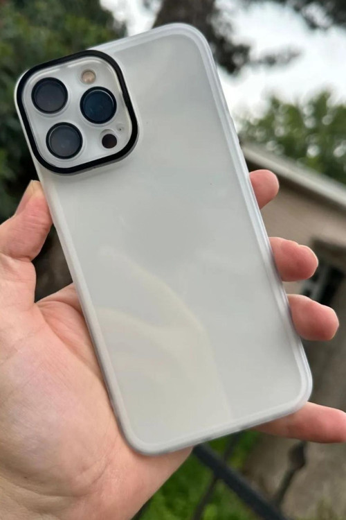 Apple Iphone 12 Pro Sert Parlak Kamera Ve Darbe Korumalı Arkası Şeffaf Berry Kılıf