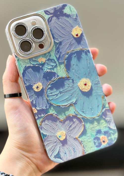 iPhone 15 Pro Max Çiçek Desenli Kendinden Lens Korumalı Elektrokaplama Parlak Şık Hologramlı Paint
