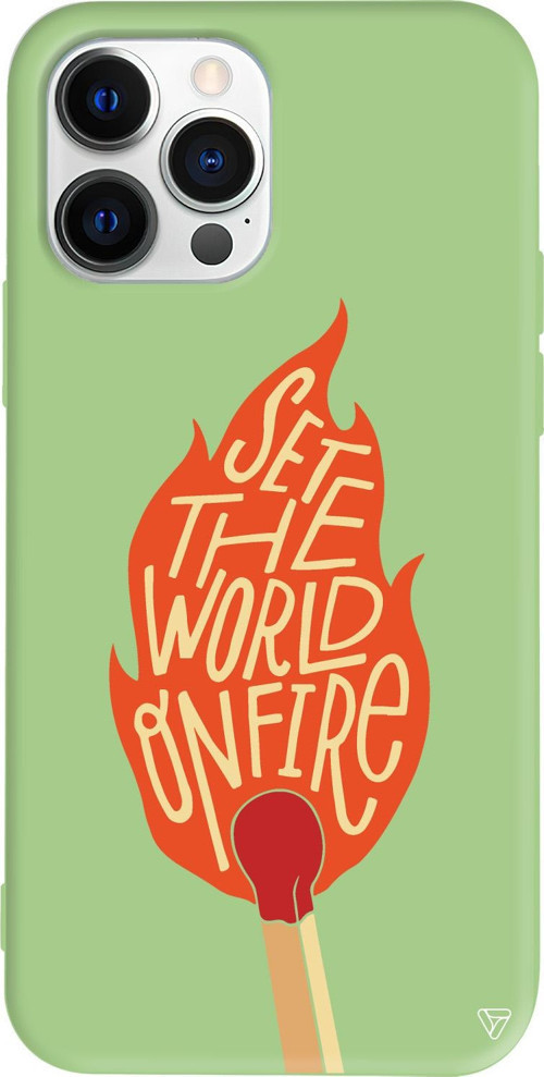 iPhone 15 Pro Max Uyumlu Açık Yeşil Renkli Silikon World on Fire Telefon Kılıfı