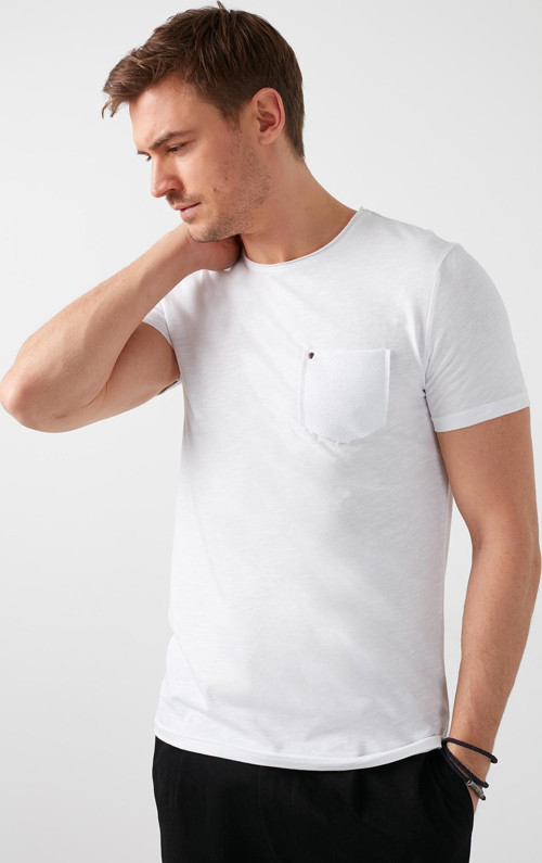 % 100 Pamuklu Slim Fit Bisiklet Yaka Cepli Erkek T Shirt 5902000 BEYAZ