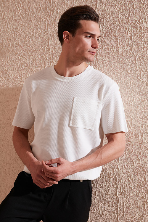 Pamuklu Rahat Kesim Tek Cepli Bisiklet Yaka Erkek T Shirt 5902642 EKRU