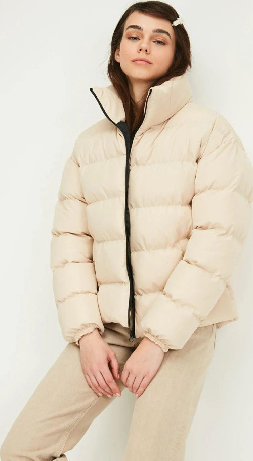 Kadın Bej Rüzgar Geçirmez Kapüşonlu Mont & Kaban & Parka Qpa-170-1