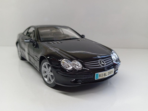 1:18 Mercedes Benz Sl Klasse ( Diecast Metal Model