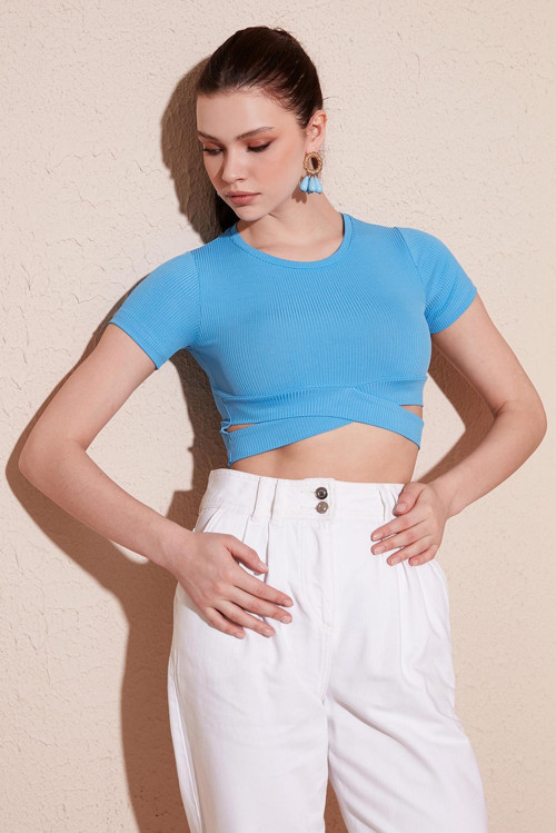 Fitilli Bel Detaylı Kısa Kollu Dar Kesim Crop Bayan Bluz 5864211 BEBE MAVİ
