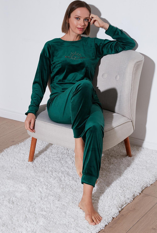 Standart Fit Bisiklet Yaka Yumuşak Kadife Bayan Pijama Takımı 6094201 NEFTİ