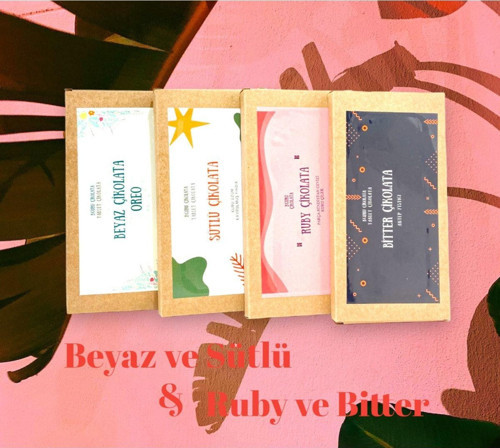 4'Lü Tablet Çikolata Seti / Oreolu / Hindistan Cevizi Ve Çilekli / Kuru Üzüm Fındık