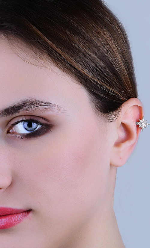 Gümüş rodyumlu zirkon taşlı sıkıştırmalı kutup yıldızı kıkırdak küpe ear cuff