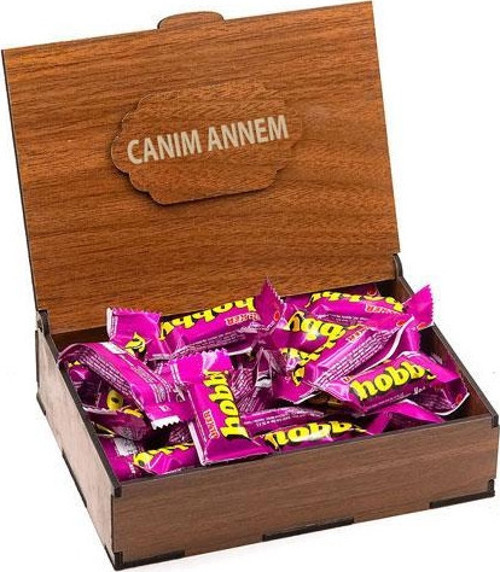 Sevdiklerinize Özel Ahşap Hediye Kutusunda 24 Adet Hobby Mini ( Canım Annem Yazılı )