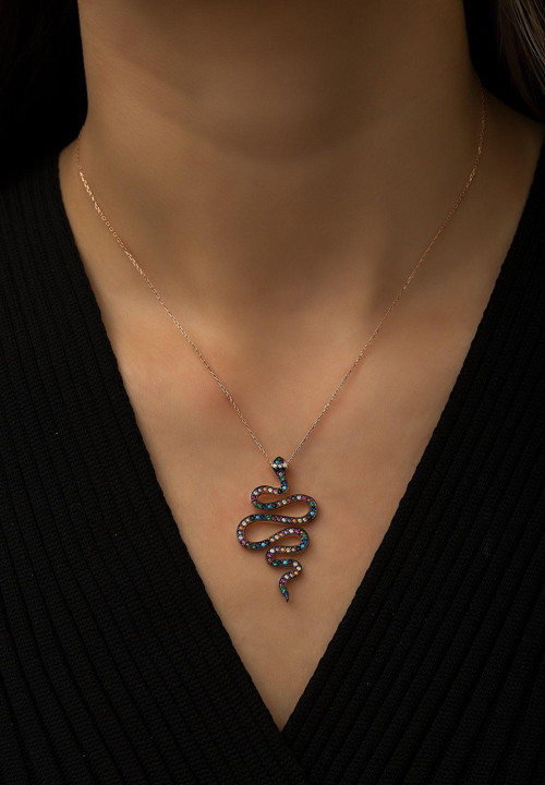 Yılan Kolye Renkli Mix Nano Zirkon Taşlı Rose Gold Kaplama 925 Ayar Gümüş Kolye - Uvps100410
