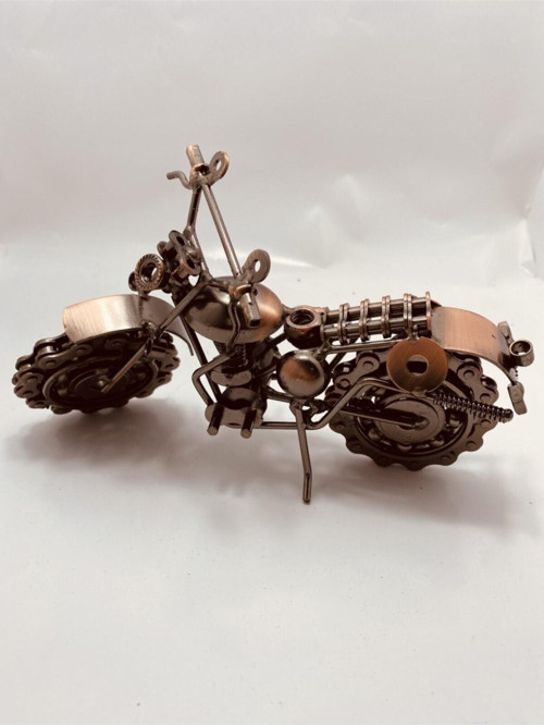 El Yapımı Metal Motor