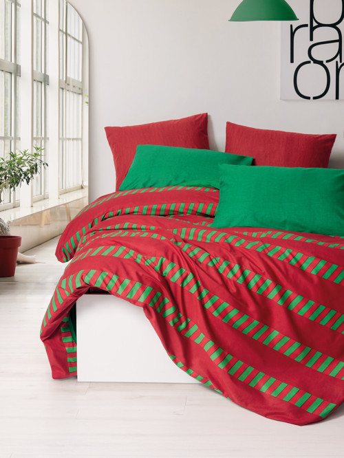 Festive Çift Kişilik Lastikli Çarşaflı Nevresim Takımı Holly Yeşil