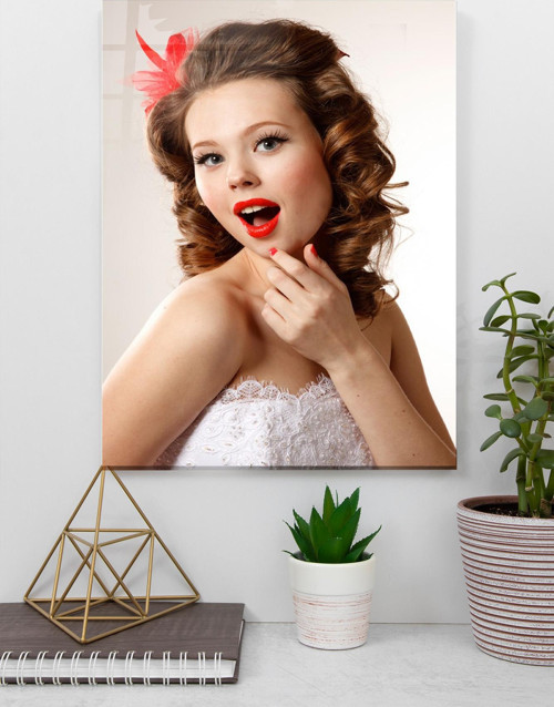 Pin-Up Kızı Gelinlikli Tatlı Fotoğraf Cam Tablo | Hediyelik, Dekoratif, Ofis, Mutfak