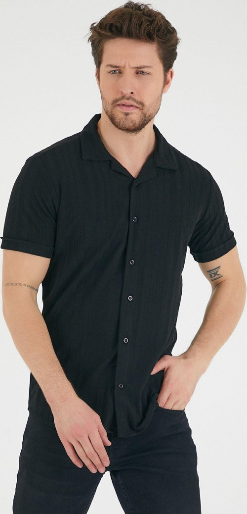 Erkek Siyah Slim Fit Yazlık Kısa Kol Apaş Yaka Pamuklu Kumaş Gömlek