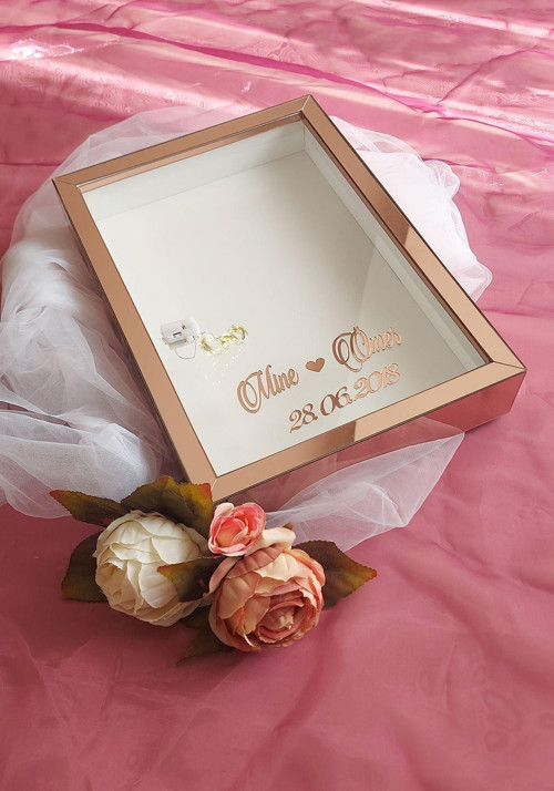 25X35 Cm Isimli Ledli Derin Anı Çerçevesi! Yeni Moda Gül Kutuları! Nişan Çiçeği Tasarımı!