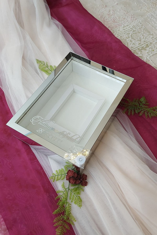 25X35 Cm Ledli Gümüş Pleksi Kaplı Fotoğraf Alanlı Model Tasarım Gül Kutusu Anı Çerçevesi!