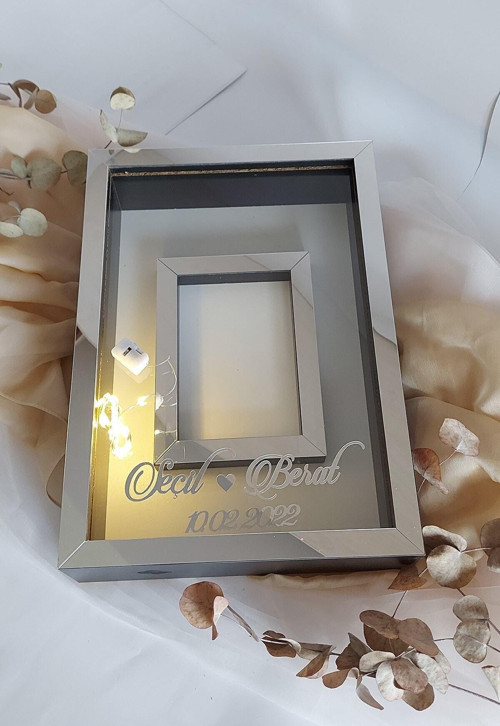 Yeni Model 25X35 Cm Gümüş-Siyah Ledli Fotoğraf Alanlı Model Tasarım Gül Kutusu Anı Çerçevesi!