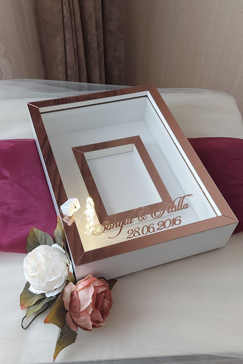 25X35 Cm Beyaz-Rosegold Fotoğraf Alanlı Model Tasarım Gül Kutusu Anı Çerçevesi!! Isimli Ledli
