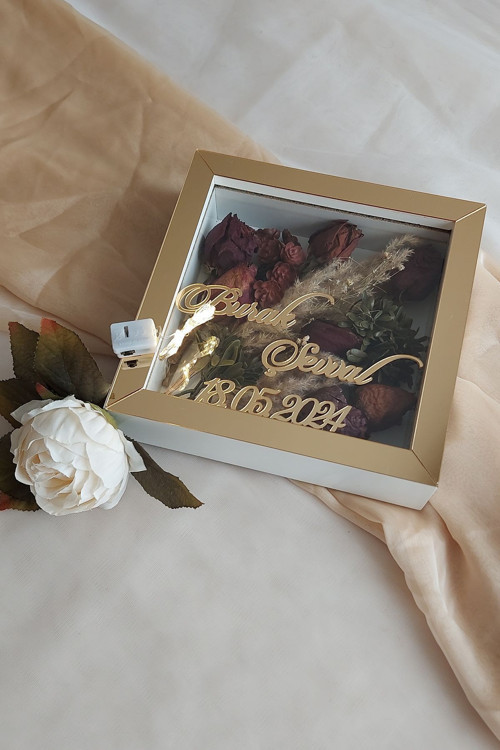 20X20X5 Cm Ledli İsimli Anı Çerçevesi! Yeni Moda Çiçek Anı Çerçevesi!