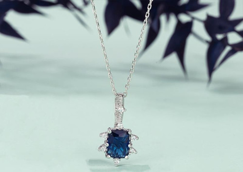 Pırlanta Montür Prenses Tektaş Gümüş Kolye Safir