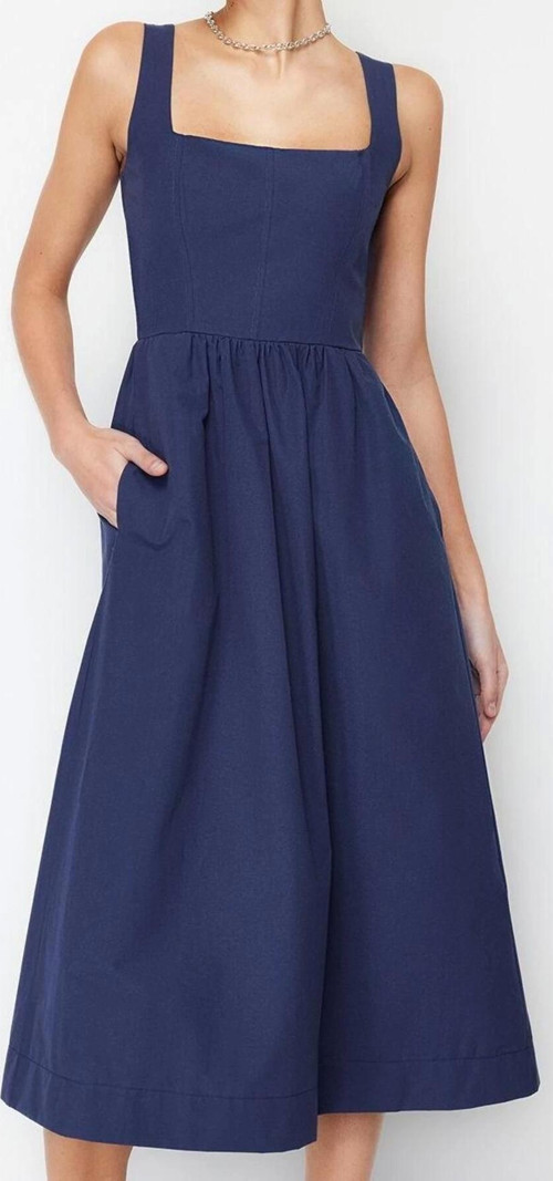 Moda Stil Regular Kare Yaka Midi Boy Belden Açılan Korse Dikiş Detaylı Dokuma Elbise