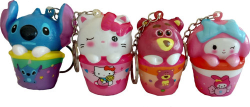 Kokulu ve Anahtarlıklı 4 Farklı Model Squishy Birlikte Sukuşi 4 lü Set
