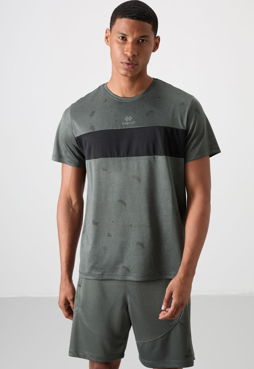 Haki Polyester Nefes Alan Jakarlı İnce Esnek Standart Fit Erkek Performans T-Shirt - 88398