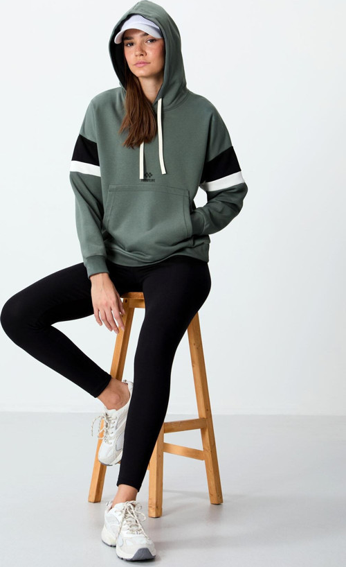 Haki Kompakt Pamuklu Kalın Pürüzsüz Dokulu Kapüşonlu Oversize Fit Kadın Sweatshirt - 97290