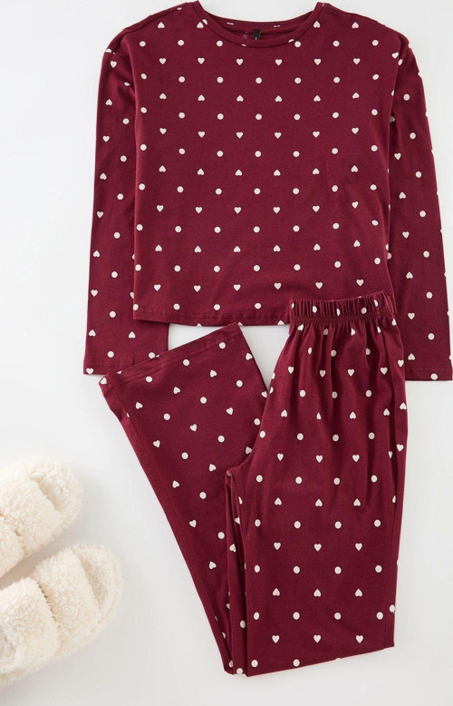 Tarz Rahat Uzun Kollu Boru Paça %100 Pamuklu Puantiye ve Kalp Desenli Örme Pijama Takımı