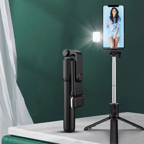 Kendiliğinden LED Işıklı Kumandalı Uzayabilen Selfie Çubuğu,Masa Üstü Tripod (2818)