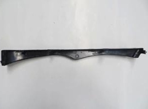 2002-2005 Bmw 3 Serisi Sd Far Alt Çıtası Sağ Fıskiye Deliksiz (Tw) (Adet) (Oem No:51137043410)