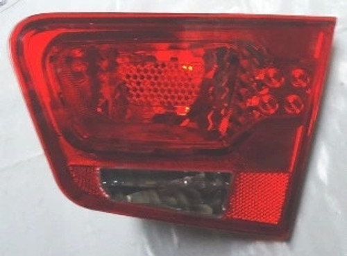 Kıa Cerato- 10/11; İç Stop Lambası Sağ Kırmızı/Beyaz (Famella) (Oem No: 92404-1M010)