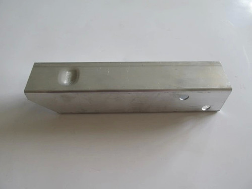 Mercedes A Class- W176- 11/16; Ön Panel Bağlantı Braketi (Küçük) Sağ/Sol Aynı (Adet) (Oem No: 246626