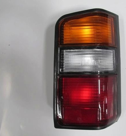1988-2009 Mitsubishi L300 Minibüs Stop Lambası Sağ Sarı-Beyaz-Kırmızı (Mars) (Adet) (Oem No:Mb527316