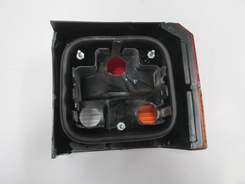 2002-2003 Volkswagen Transporter T4 Stop Lambası Sol Sarı-Beyaz-Kırmızı (Mars) (Adet) (Oem No:701945