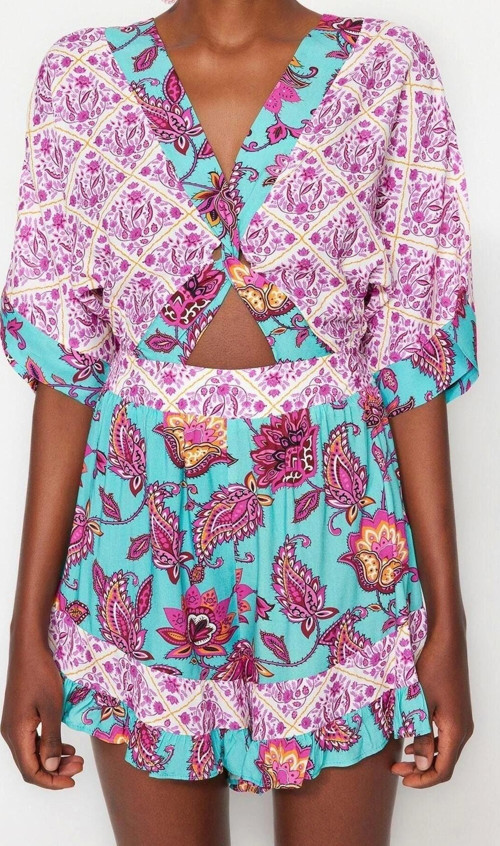 Kadın Moda Büzgülü Fırfırlı Kol Geniş Paça V Yaka Çiçekli Desen Kısa Dokuma Cut Out Pencere Tulum
