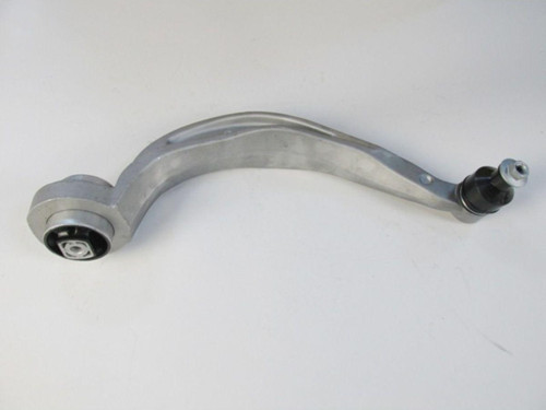 Audı Q5- 10/12; Ön Alt Tabla Sol Eğri Tip Burçlu/Rotilli (65 Mm M12) (Salıncak) Alüminyum 8K0407693F