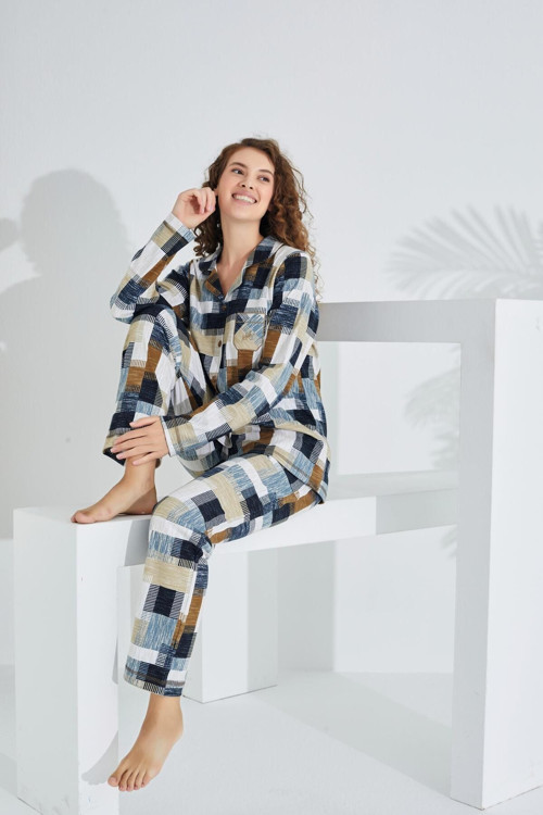 Pamuklu Uzun Kol Önden Düğmeli Kadın Pijama Takımı Kahve Blok Desenli Kahverengi L